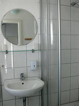 A Bed Privatzimmer Dresden - Nichtraucherpension Εξωτερικό φωτογραφία