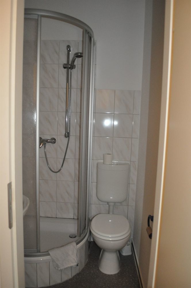 A Bed Privatzimmer Dresden - Nichtraucherpension Εξωτερικό φωτογραφία